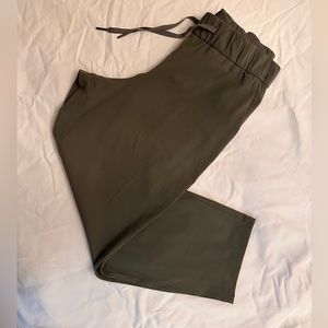 Lululemon pants. Size 8.